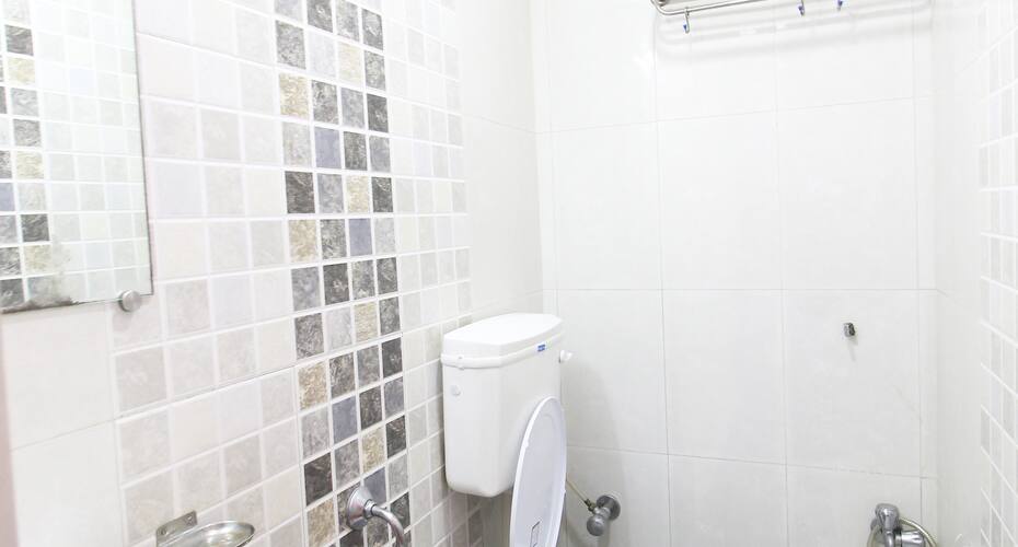 Hotel Royal Apple, Ahmedabad 5